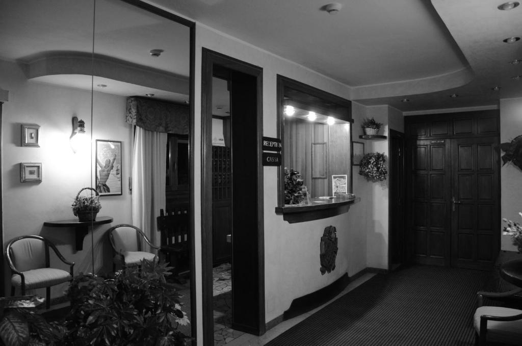 Hotel Rosa Serenella Bardonecchia Bagian luar foto